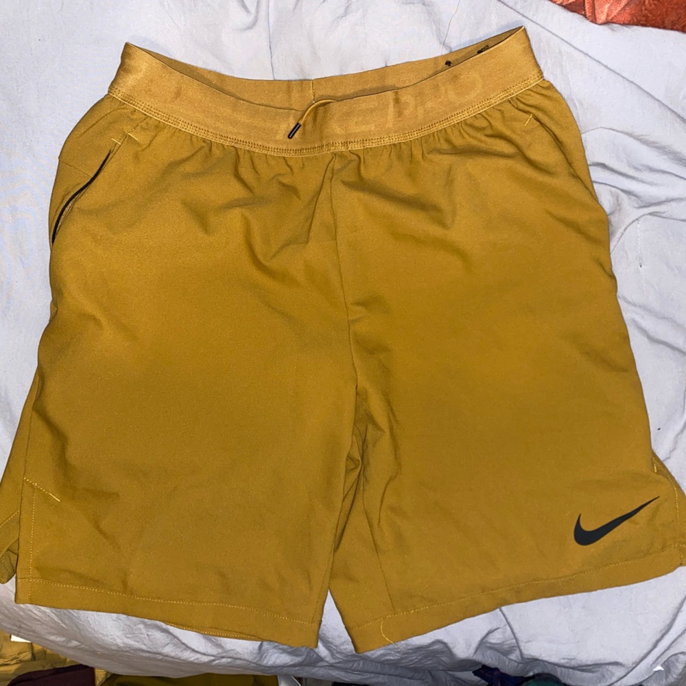 Nike Gold Athletic Shorts Lightweight Performance Wear